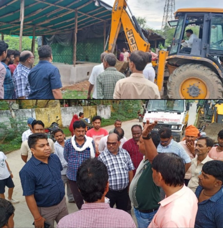 भाजपा सभासद के रेस्टोरेंट सहित आधा दर्जन अतिक्रमणों पर चला पालिका का बुलडोजर