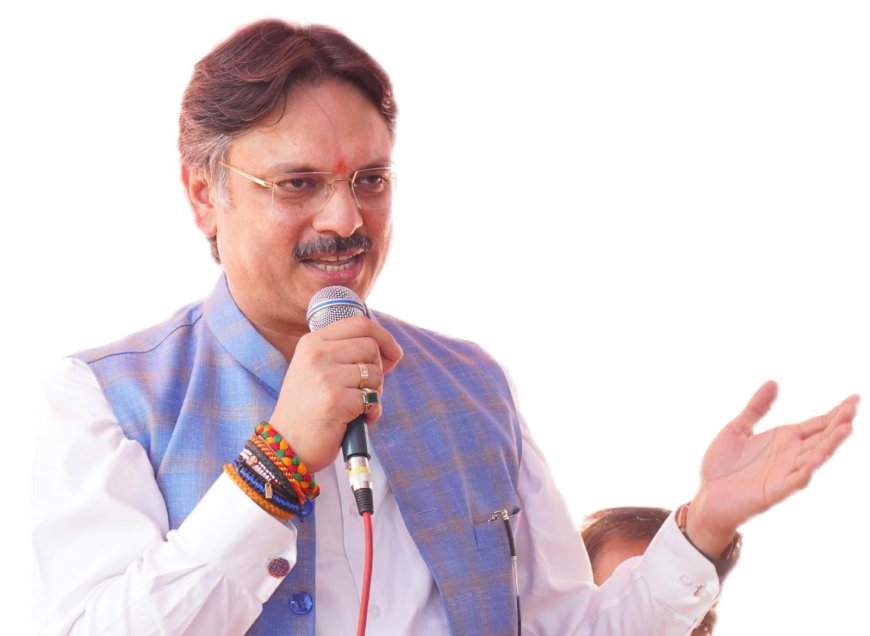 डॉ. राजेश्वर सिंह ने विपक्ष की जातिवादी राजनीति पर किया तीखा प्रहार, कहा जातिवाद की राजनीति जहर है
