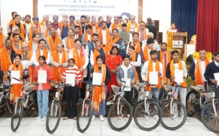 आरडब्ल्यूए के प्रबुद्ध मतदाता तय करते हैं देश की राजनीतिक दिशा : डॉ. राजेश्वर सिंह