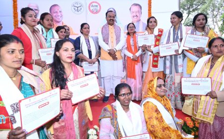 महिला सशक्तिकरण की उड़ान : कर्तव्य पथ तक लखपति दीदियाँ - केशव प्रसाद मौर्य