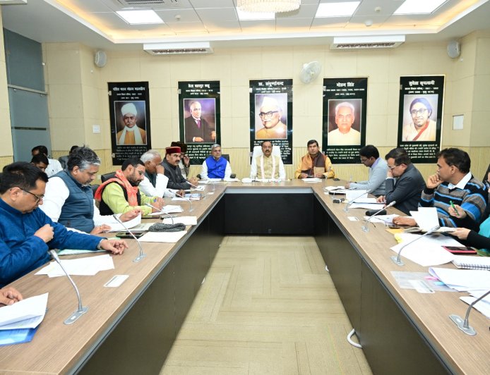 उप मुख्यमंत्री केशव प्रसाद मौर्य की अध्यक्षता में शिक्षा विभाग के  प्रकरणों के निस्तारण हेतु उच्च स्तरीय बैठक हुयी सम्पन्न