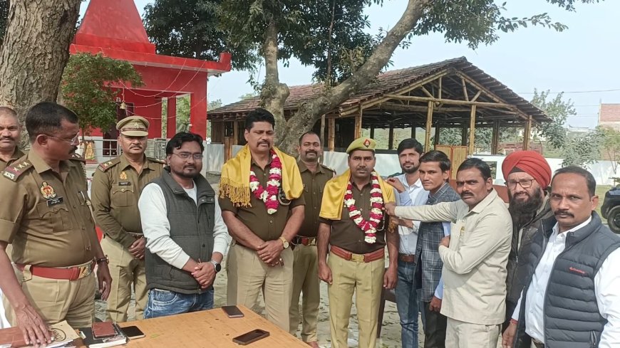 रजत मेडल से सम्मानित उपनिरीक्षक उपेंद्र यादव का पत्रकारों ने किया भव्य सम्मान