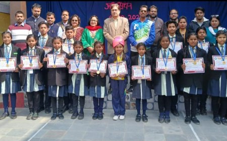 अभिसिंचन श्रृंखला के अंतर्गत मास्टर एथलीट एवं कोच मिश्री लाल ने बच्चों को किया प्रोत्साहित।