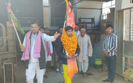 सपा सरकार की कामना लेकर निकले अभिषेक शिवहरे, 800 किमी पैदल यात्रा कर पहुंचेंगे खाटू श्याम दरबार