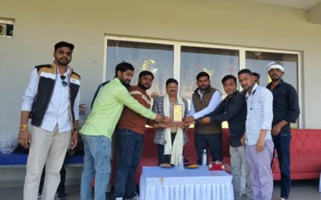 ग्रामीण प्रीमियर लीग 20-20 के चौथे मैच में विंटेज वॉरियर्स की शानदार जीत, हर्ष राय बने मैन ऑफ द मैच