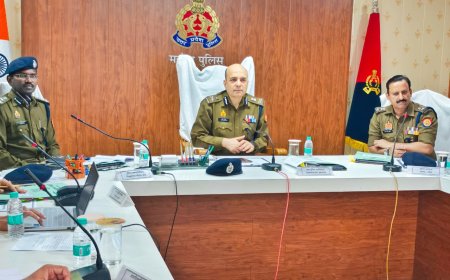 महाशिवरात्रि पर सुरक्षा के सख्त इंतजाम, एडीजी प्रयागराज जोन का महोबा दौरा