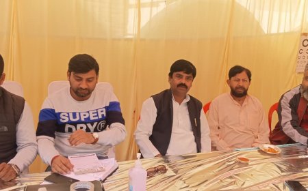 स्वर्ण ज्योति नेत्र चिकित्सालय द्वारा डॉ. खलीक के आवास पर निःशुल्क नेत्र जांच शिविर का आयोजन