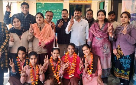 मंडलीय बाल क्रीड़ा प्रतियोगिता में चिलौकी विद्यालय प्रथम ग्राम प्रधान ने किया सम्मानित