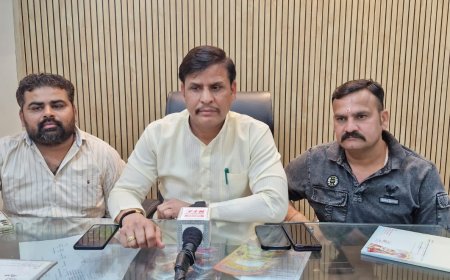 अखिलेश यादव के झांसी आगमन पर सपा नेताओं में उत्साह, 2027 की तैयारी का आह्वान