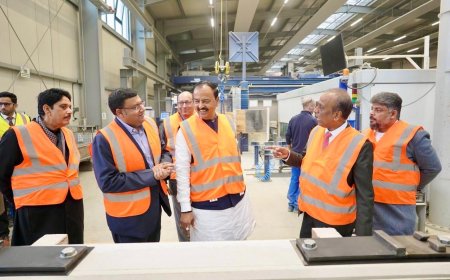 जर्मनी प्रवास में उप मुख्यमंत्री केशव प्रसाद मौर्य की उन्नत रेल तकनीक व रक्षा क्षेत्र में सहयोग की संभावनाओं पर सार्थक पहल