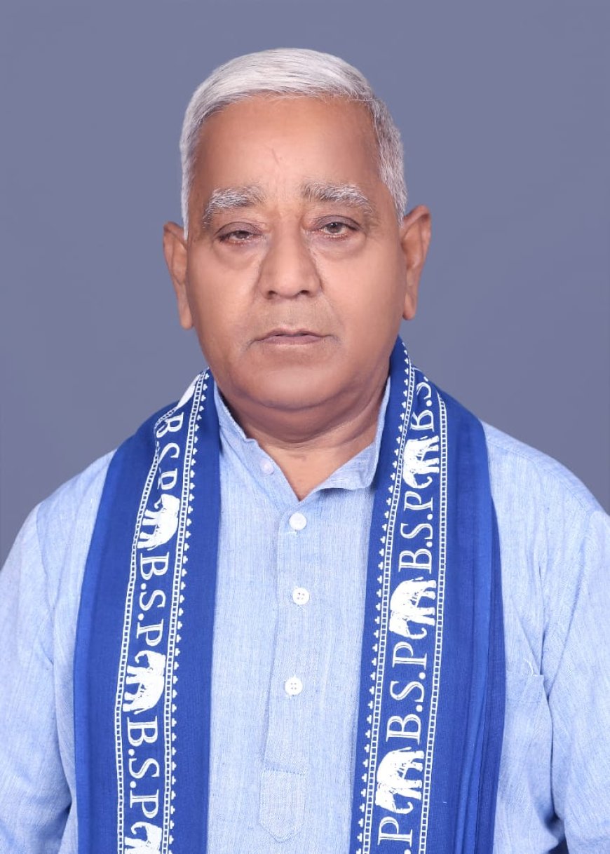 विजय बाबू की अंतिम यात्रा में उमड़ा विशाल जनसमूह, दलगत राजनीति से ऊपर उठकर नम आंखों से दी श्रद्धांजलि।