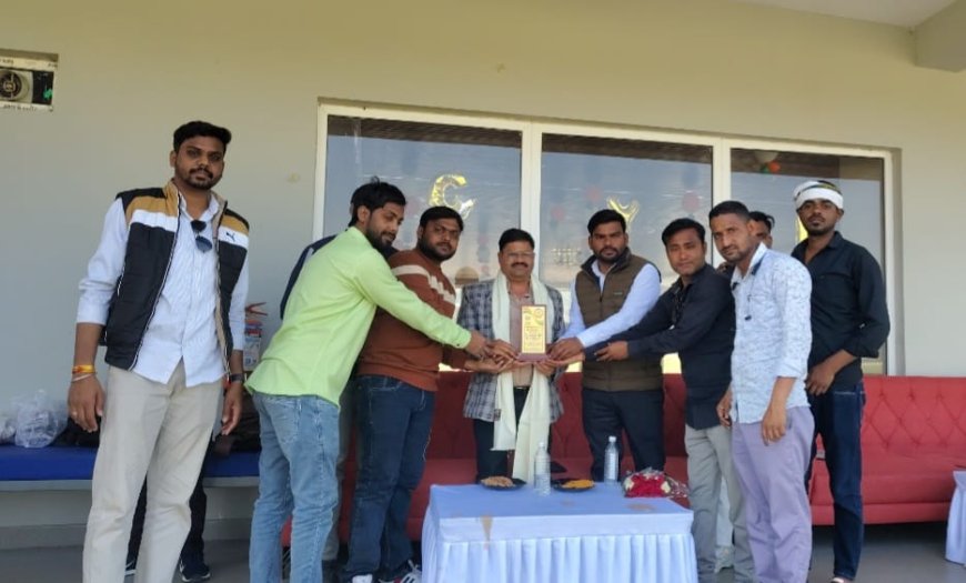 ग्रामीण प्रीमियर लीग 20-20 के चौथे मैच में विंटेज वॉरियर्स की शानदार जीत, हर्ष राय बने मैन ऑफ द मैच