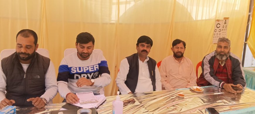 स्वर्ण ज्योति नेत्र चिकित्सालय द्वारा डॉ. खलीक के आवास पर निःशुल्क नेत्र जांच शिविर का आयोजन