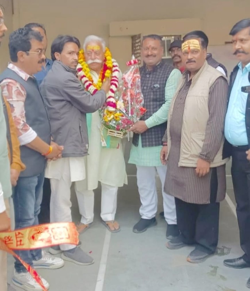 पूर्व विधायक सुरेश चंद्र तिवारी के जन्मदिन पर हुआ भव्य स्वागत