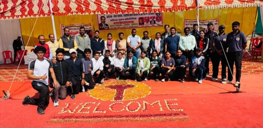 शारीरिक शिक्षा विभाग एवं डी.एस.डब्ल्यू. के तत्वावधान में आयोजित अन्तर संकाय खेल महोत्सव