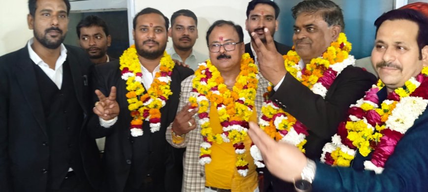 दी बार एसोसिएशन फतेहपुर को मिला नया नेतृत्व