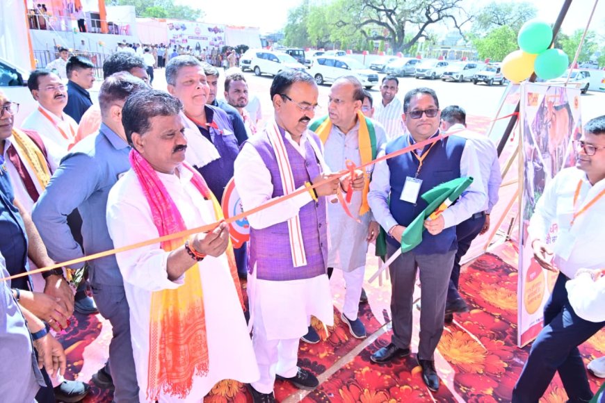 उप मुख्यमंत्री केशव प्रसाद मौर्य ने मण्डलीय सरस मेले का किया शुभारंभ*